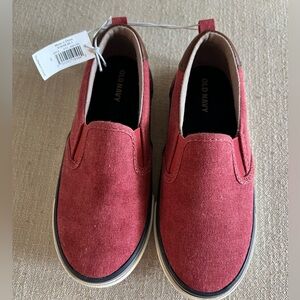 Brand new with tags little boy’s Old Navy shoes!